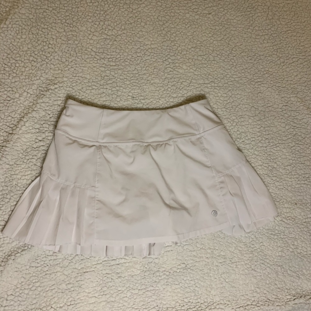 White tennis / exercise skirt